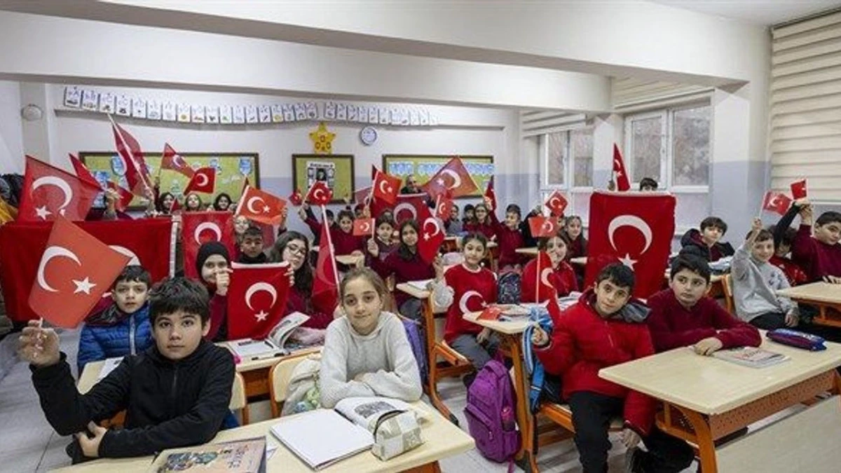 18 milyon &ouml;ğrenci i&ccedil;in ara tatil yarın başlıyor