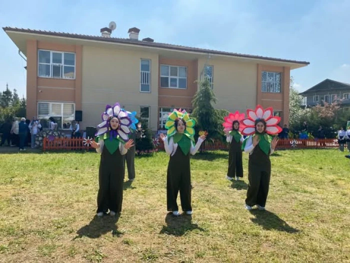 23. Hayallerim K&acirc;ğıtta Resim Şenliği Coşkuyla Ger&ccedil;ekleştirildi