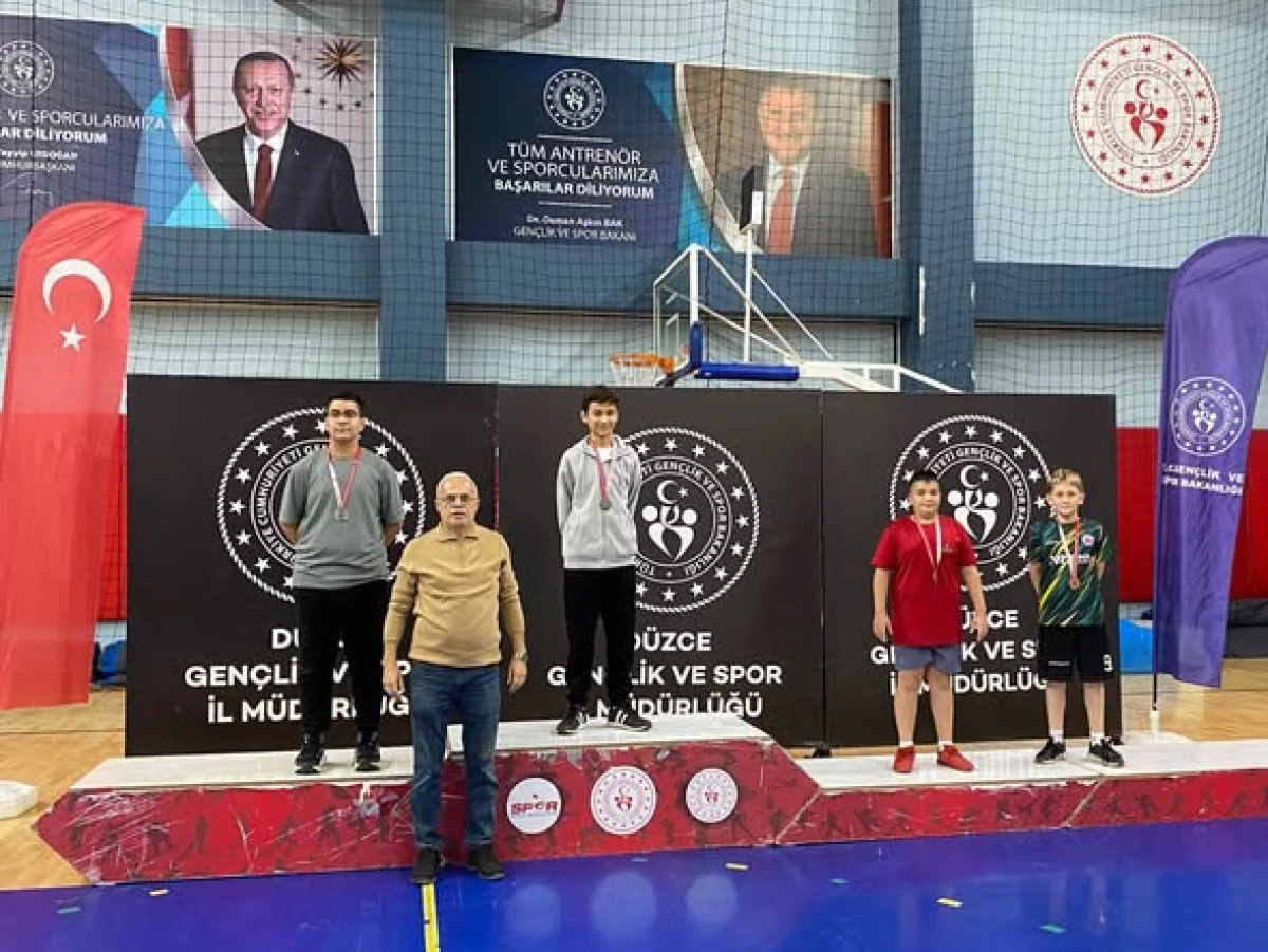 29 Ekim Cumhuriyet Bayramı Masa Tenisi Turnuvası Tamamlandı
