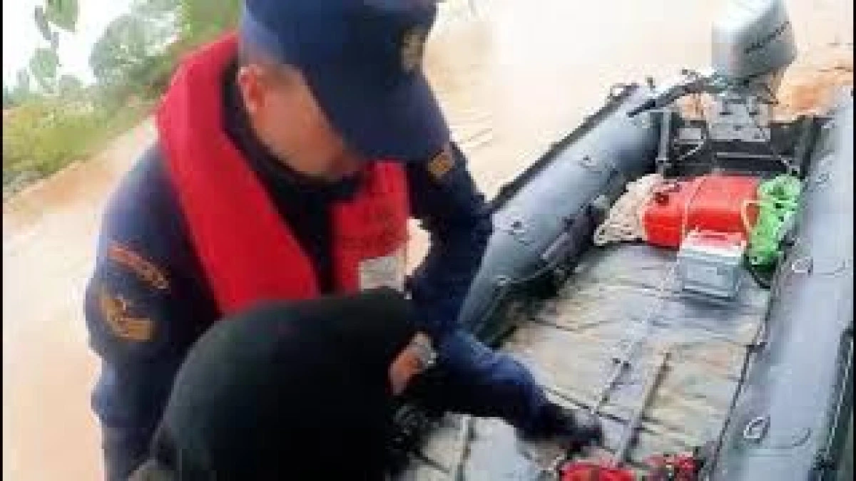 4 Vatandaşımız Kurtarılarak Emniyetli B&ouml;lgeye Sevk Edildi.&rdquo; 
