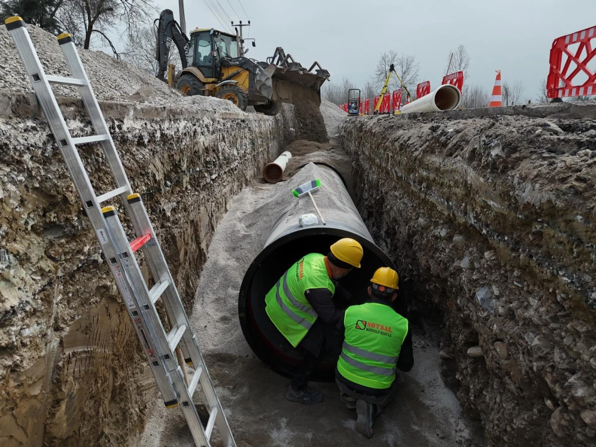 40 YILLIK HATLAR &Ccedil;ELİK BORULARLA YENİLENİYOR
