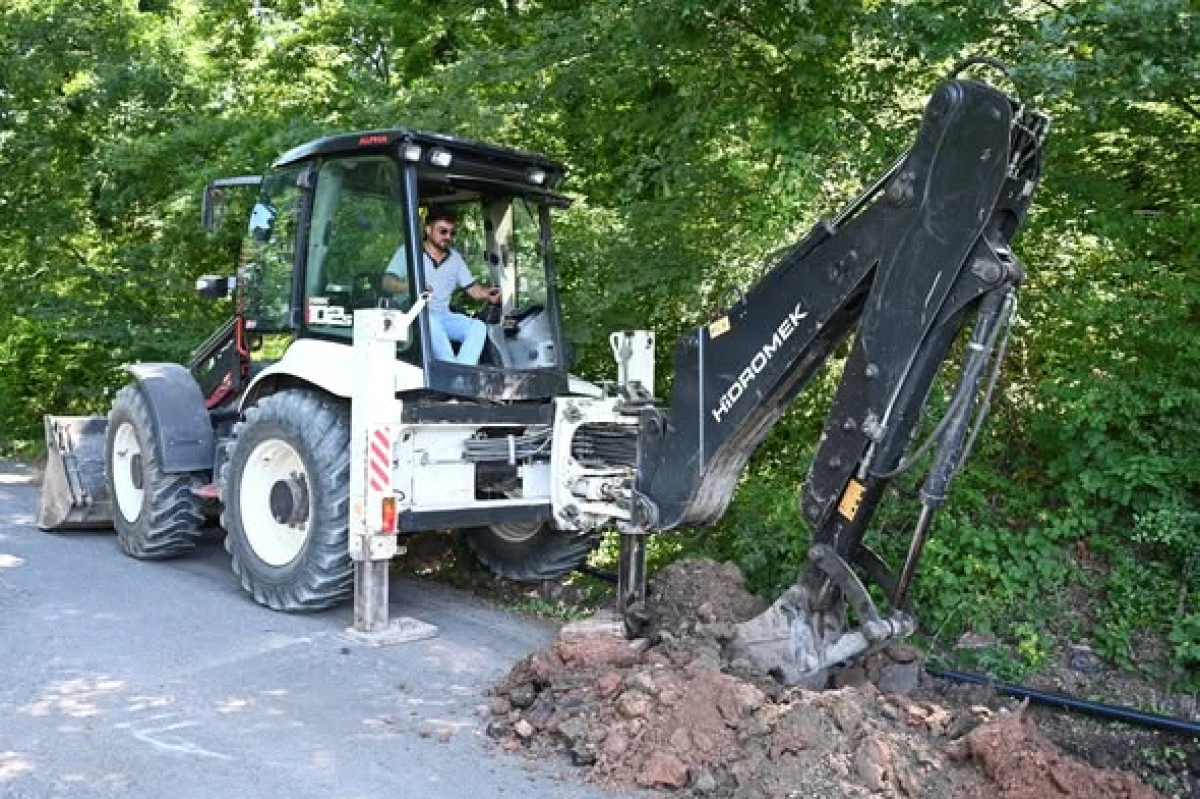 AHMET&Ccedil;İKLER MODERN İ&Ccedil;ME SUYU VE KANALİZASYON HATTINA KAVUŞTU