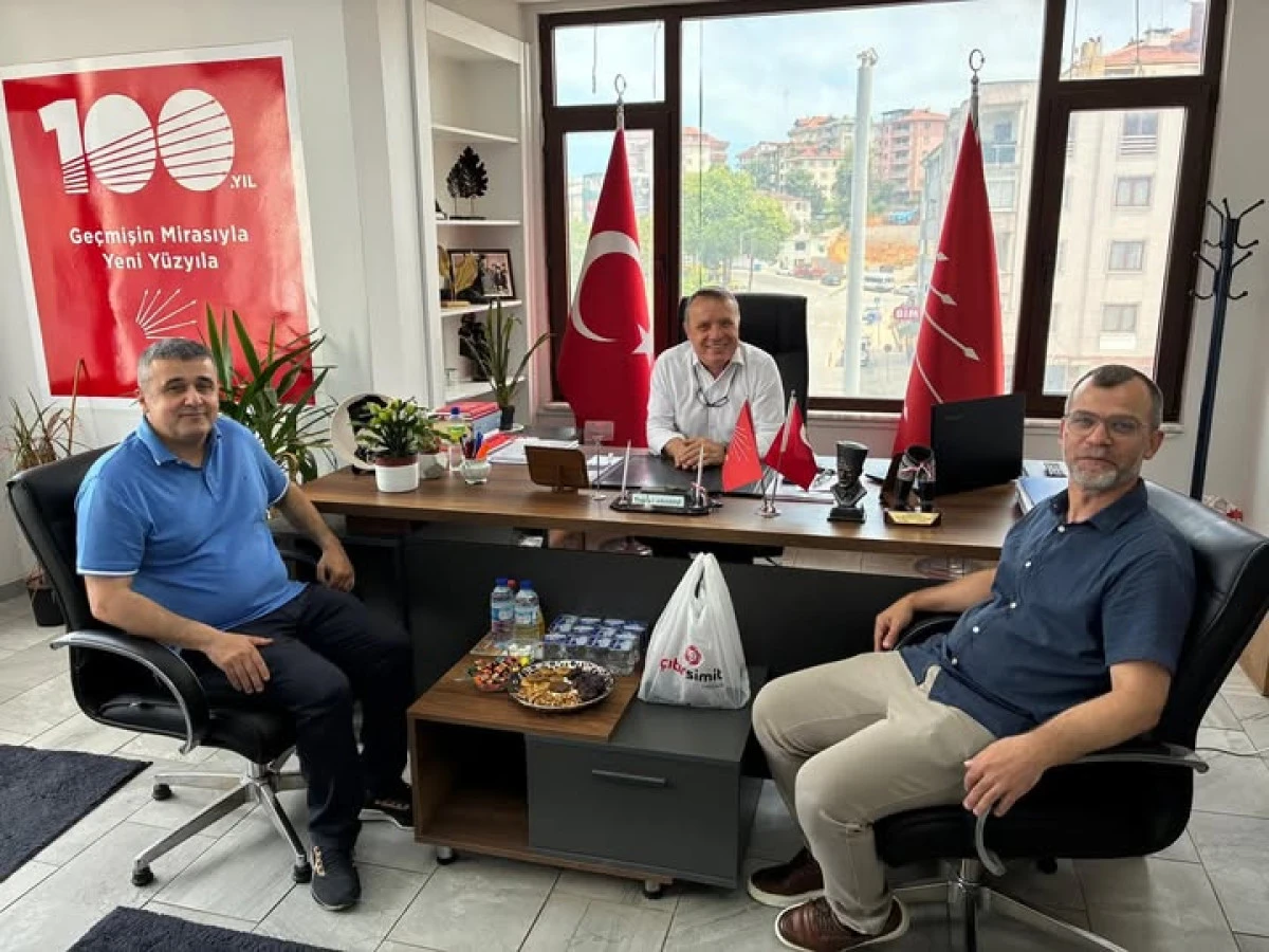  Akademisyenler CHP İl&ccedil;e &Ouml;rg&uuml;t&uuml; ile Buluştu