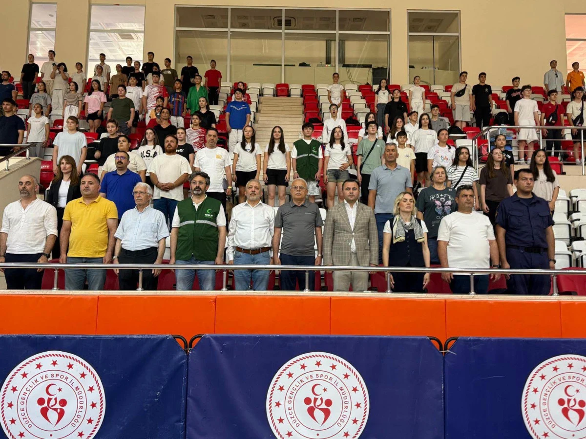 AK&Ccedil;AKOCA BİR TURNUVAYA DAHA EV SAHİPLİĞİ YAPTI