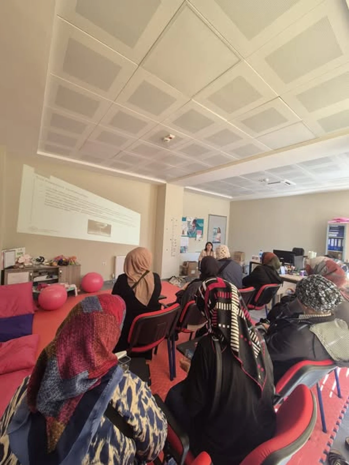AK&Ccedil;AKOCA DA MENOPOZ KONUSUNDA VATANDAŞLAR BİLGİLENDİRİLDİ