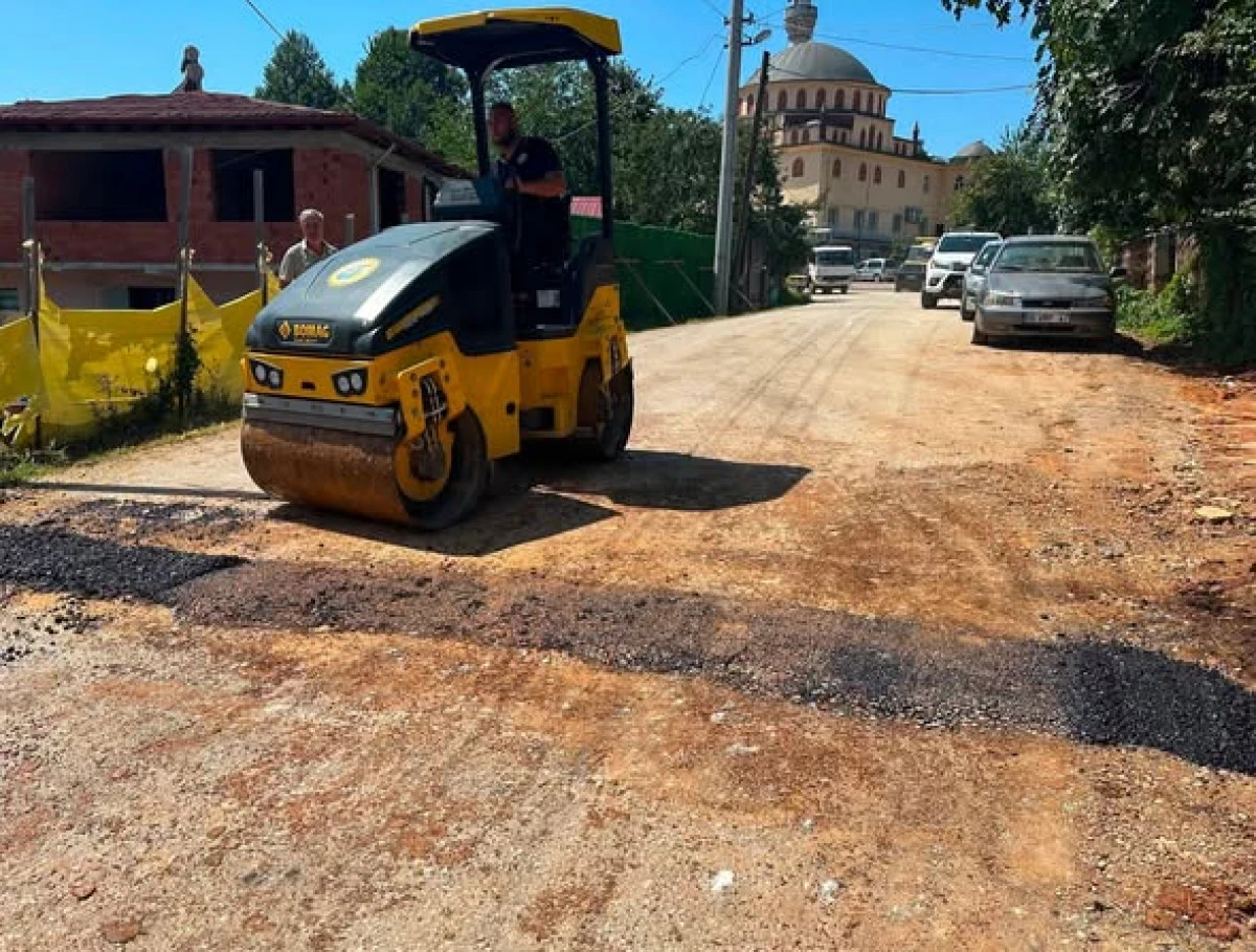 Ak&ccedil;akoca Tepek&ouml;y'de Yol G&uuml;venliğini Artıran &Ccedil;alışmalar Tamamlandı