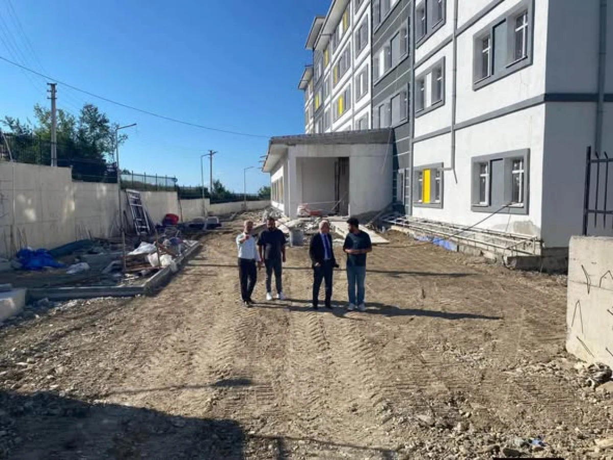 Ak&ccedil;akoca Yurdu İnşaatını Yerinde İnceledi
