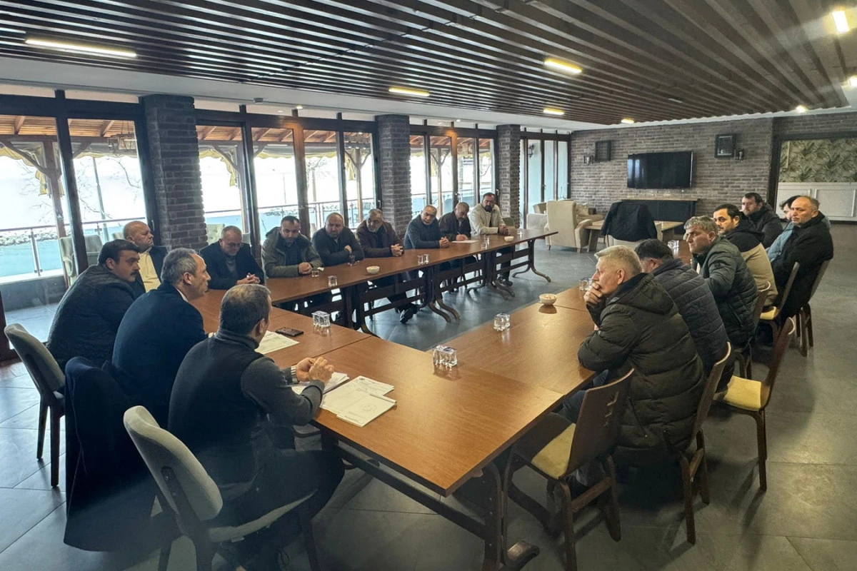 Ak&ccedil;akoca&rsquo;da 2026 yılı ORK&Ouml;Y destek kredileri i&ccedil;in k&ouml;y muhtarlarına bilgi verildi.