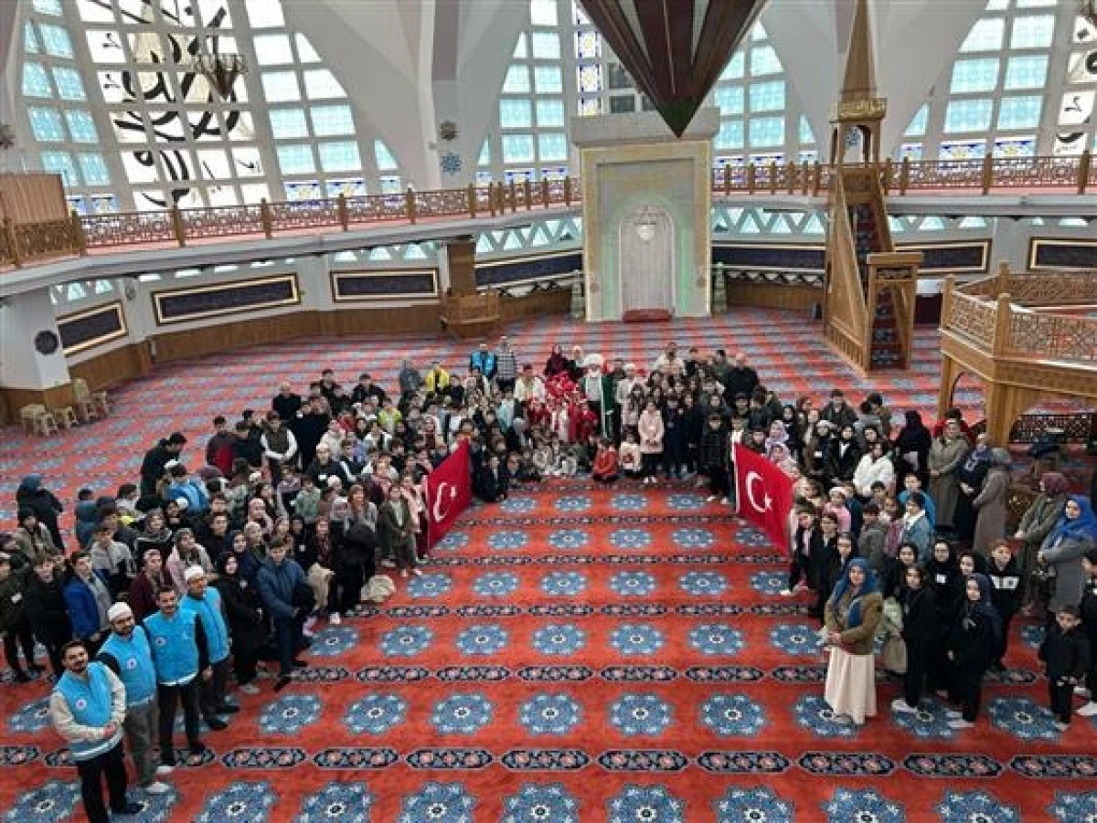 Ak&ccedil;akoca&rsquo;da G&ouml;n&uuml;lleri Fetheden "Ramazan Şenliği"