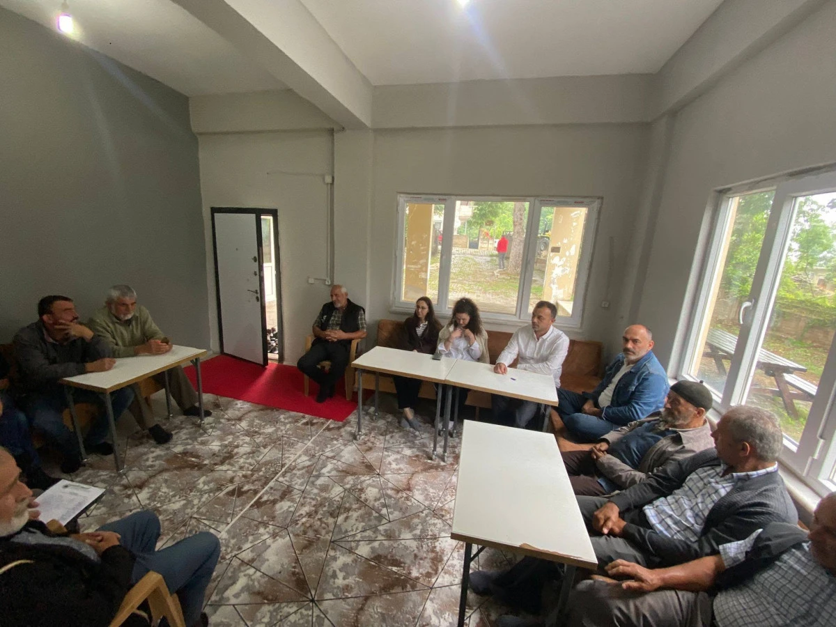 AK&Ccedil;AKOCA&rsquo;DA KAHVERENGİ KOKARCA İLE M&Uuml;CADELE TOPLANTISI D&Uuml;ZENLENDİ