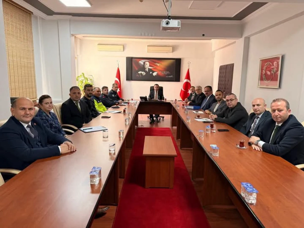 Ak&ccedil;akoca&rsquo;da &Uuml;niversite &Ouml;ğrencilerinin G&uuml;venliği İ&ccedil;in Tedbirler G&ouml;r&uuml;ş&uuml;ld&uuml;