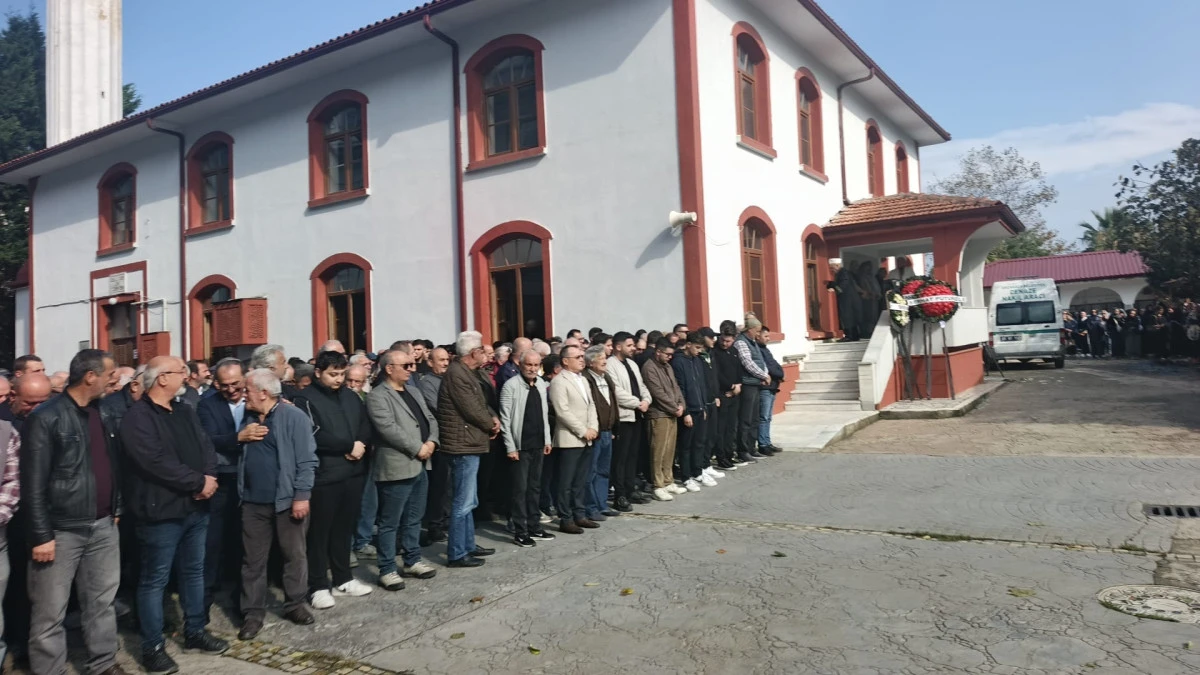 Ak&ccedil;akocalı metalurji m&uuml;hendisi Zikri Tepe nin Sevenleri Yalnız Bırakmadı