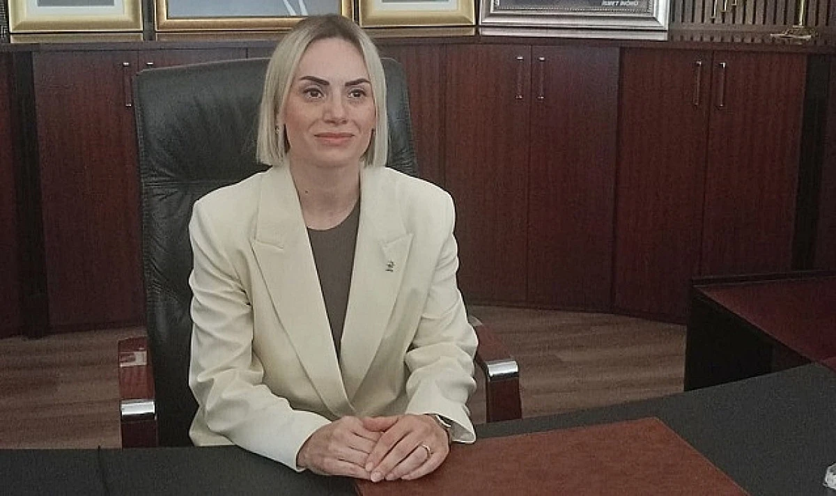 ALEV &Uuml;NAL İLK KEZ KAMERALARIN KARŞISINA &Ccedil;IKIYOR