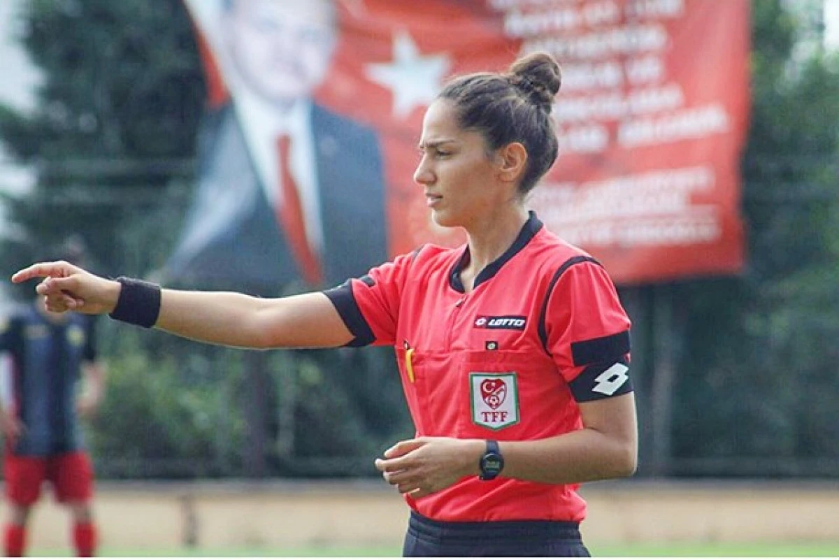 AMASYALI HAKEM ASEN ALBAYRAK TARİH YAZMAYA DEVAM EDİYOR