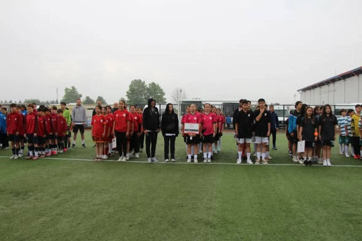 ANALİG Futbol 1. Etap 5. Grup M&uuml;sabakaları D&uuml;zce&rsquo;de Başladı