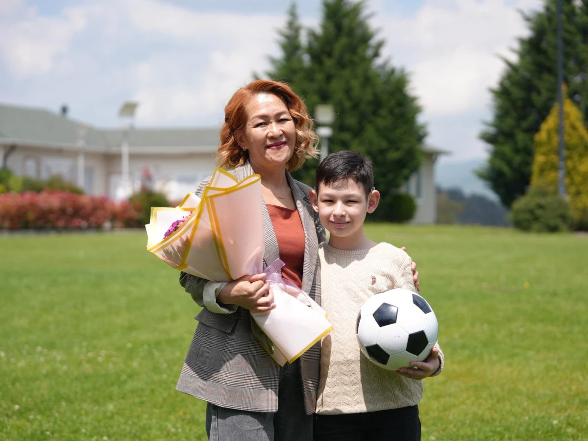 ANNELERE UNUTULMAZ S&Uuml;RPRİZİ