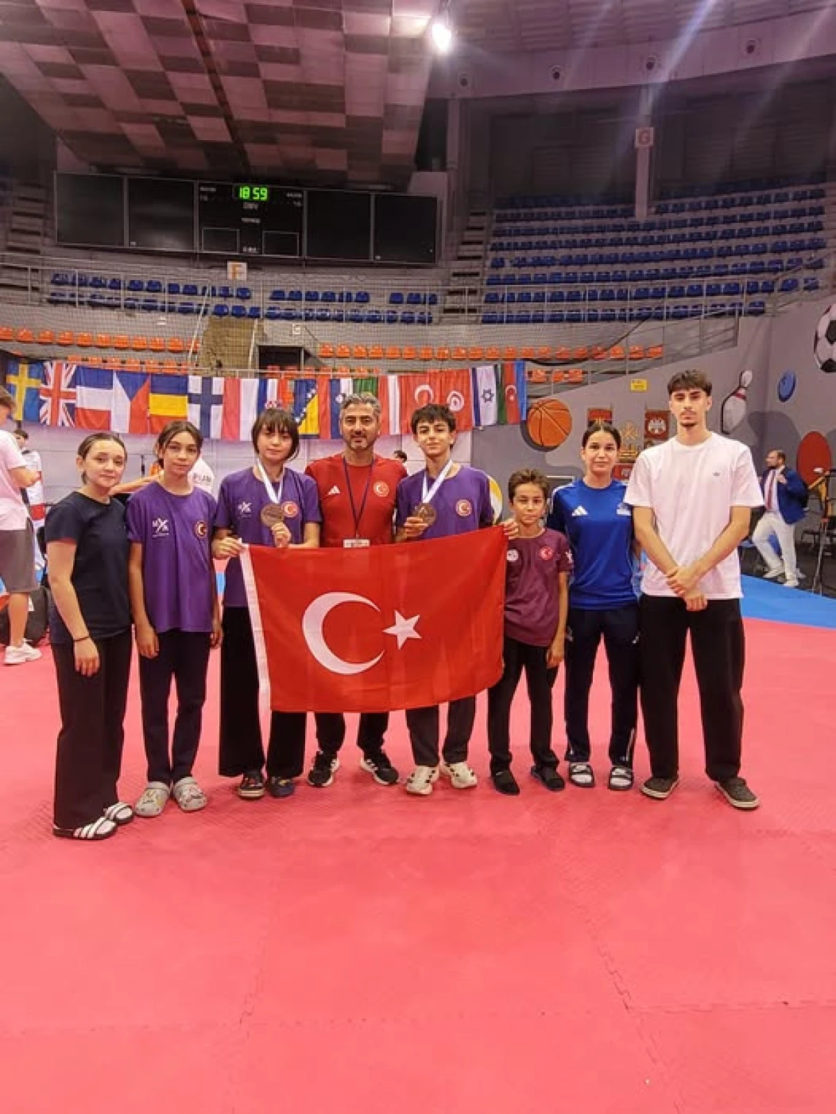 AVRUPA OYUNLARI&rsquo;NDA D&Uuml;ZCE'DEN 2 BRONZ MADALYA 