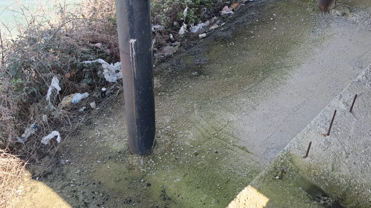 (G&ouml;r&uuml;nt&uuml;l&uuml;) AYAZLI MAHALLESİ&rsquo;NDE SEYİR TERASI KRİZİ: VATANDAŞLAR TEPKİLİ!