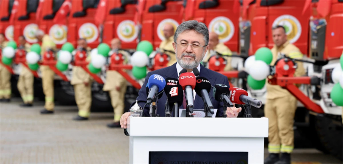 BAKAN  YUMAKLI A&Ccedil;IKLADI: