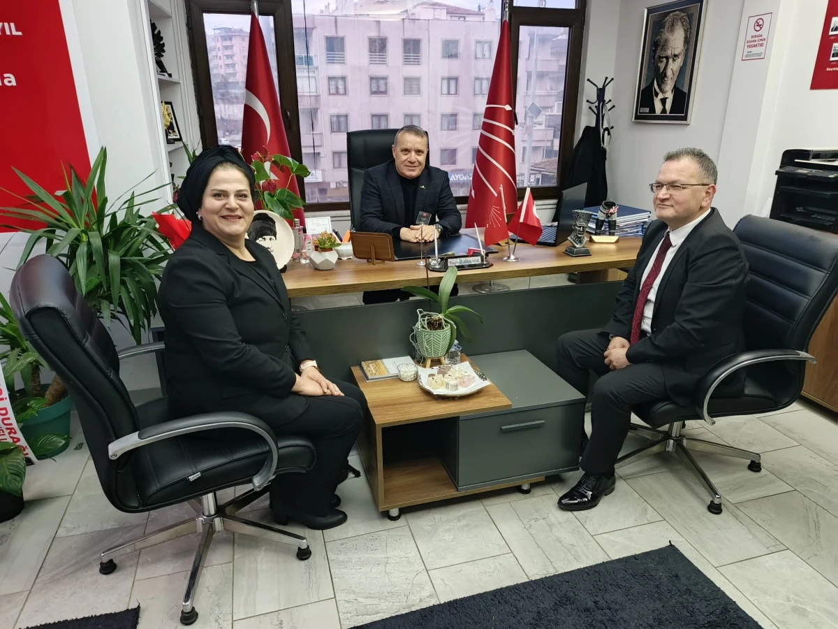 BAŞKAN DUYGU AYDOĞAN, CHP İLÇE BAŞKANLIĞINI ZİYARET ETTİ