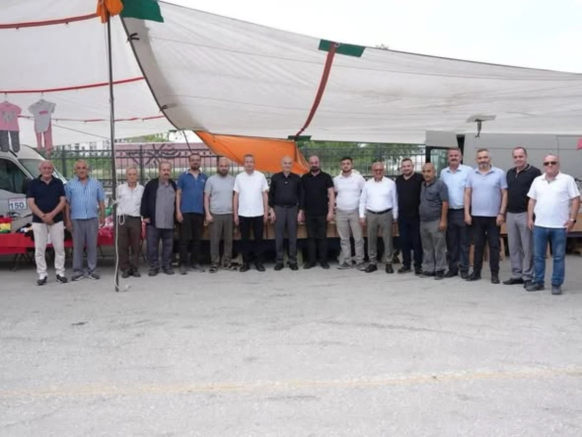 BAŞKAN &Ouml;ZL&Uuml; PAZARYERİ ESNAFINI GEZDİ