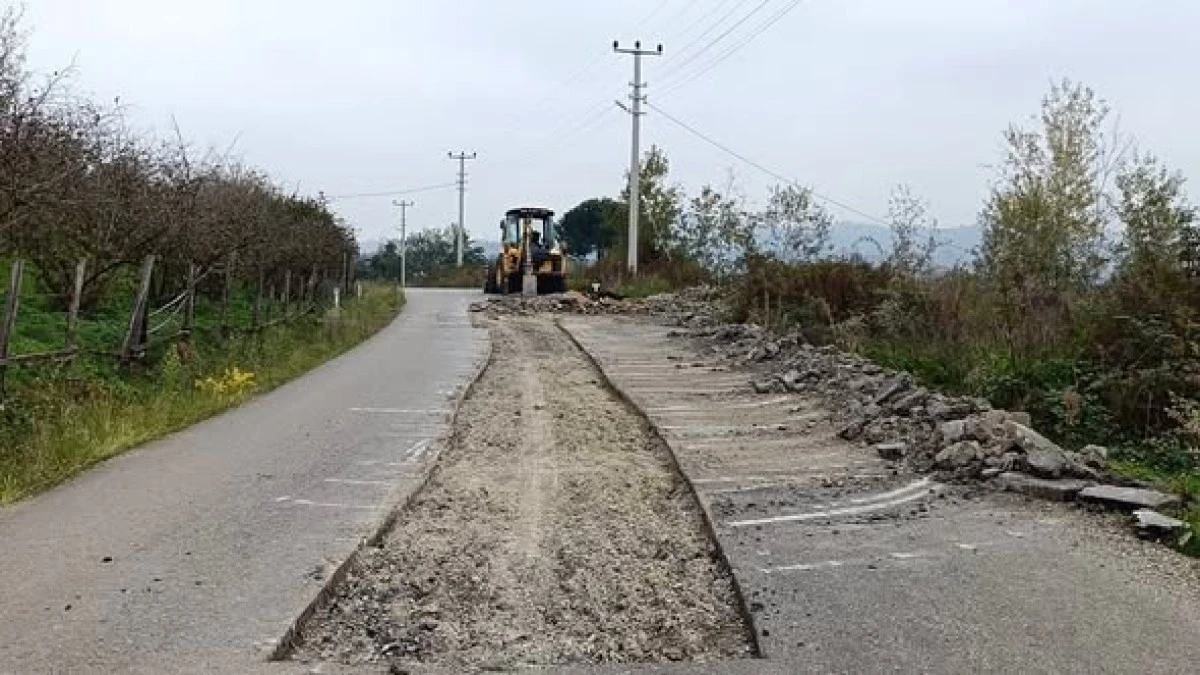 BEYÖREN BALATLI KÖYÜ ASFATLANDI