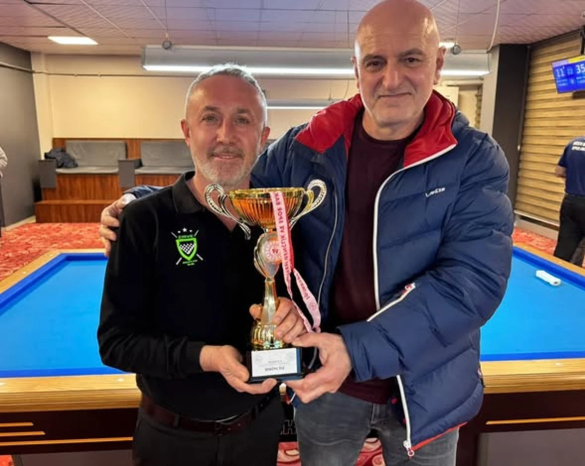 Bilardoda Şampiyon Muzaffer Kahraman 
