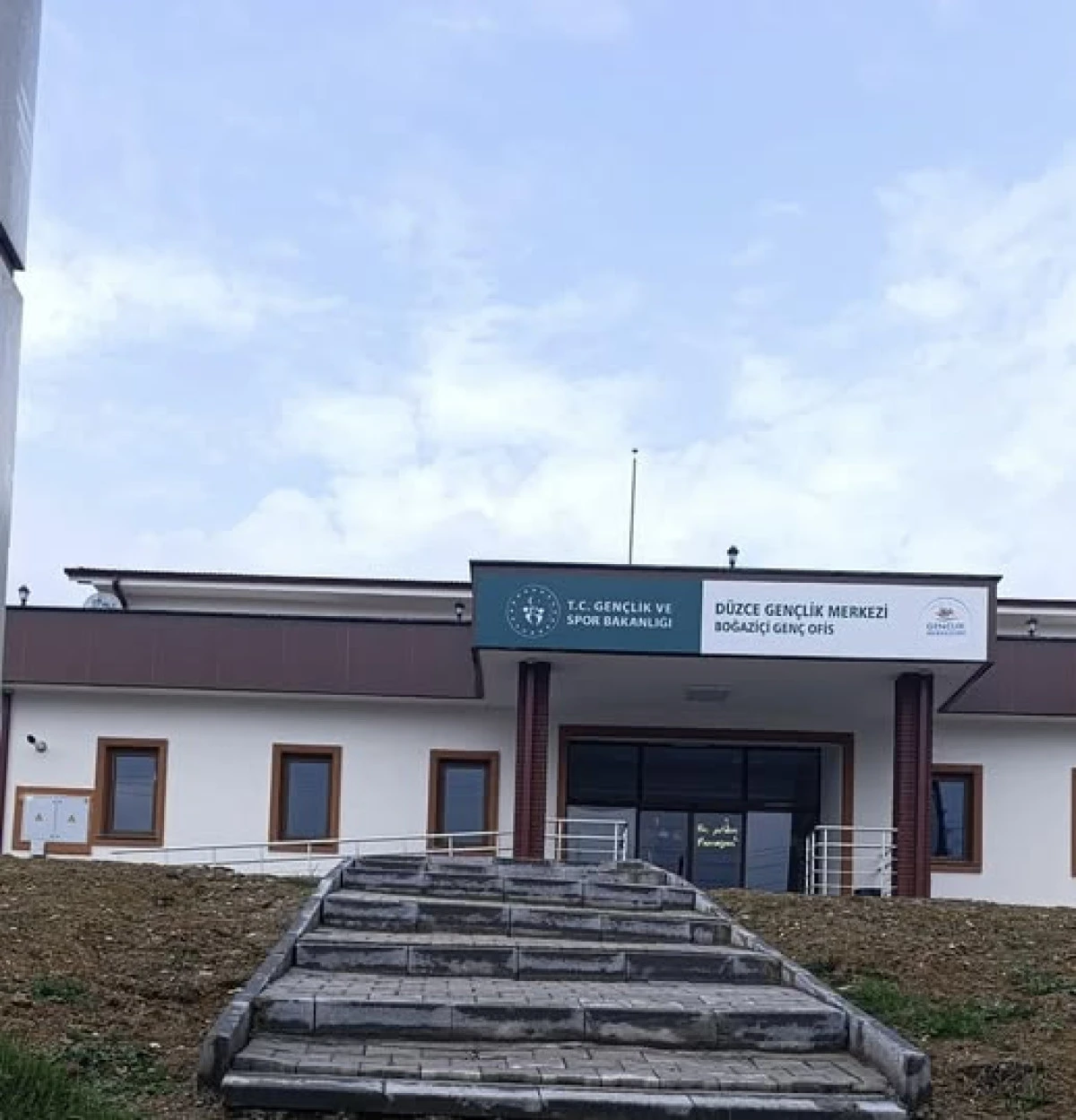 BOĞAZİ&Ccedil;İ GEN&Ccedil; OFİSİNDEN İKİ KURS DAHA