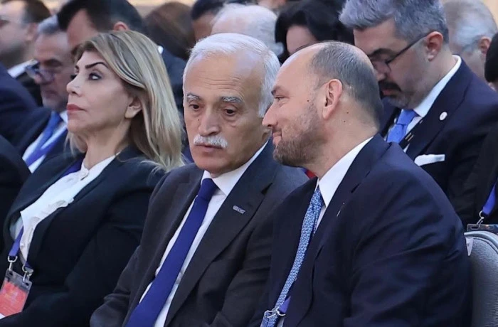 Burhan &Ouml;zdemir Ustalara Saygı &Ouml;d&uuml;l T&ouml;renine katıldı