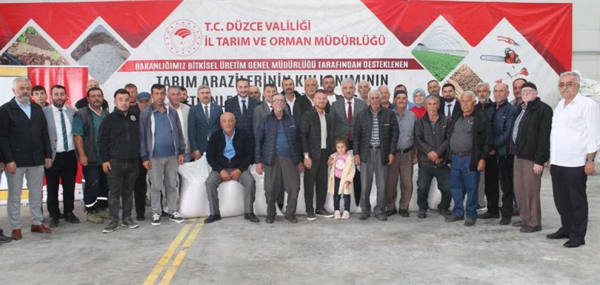 &Ccedil;ELTİK &Uuml;RETİCİLERİNE SERTİFİKALI TOHUM DAĞITILDI