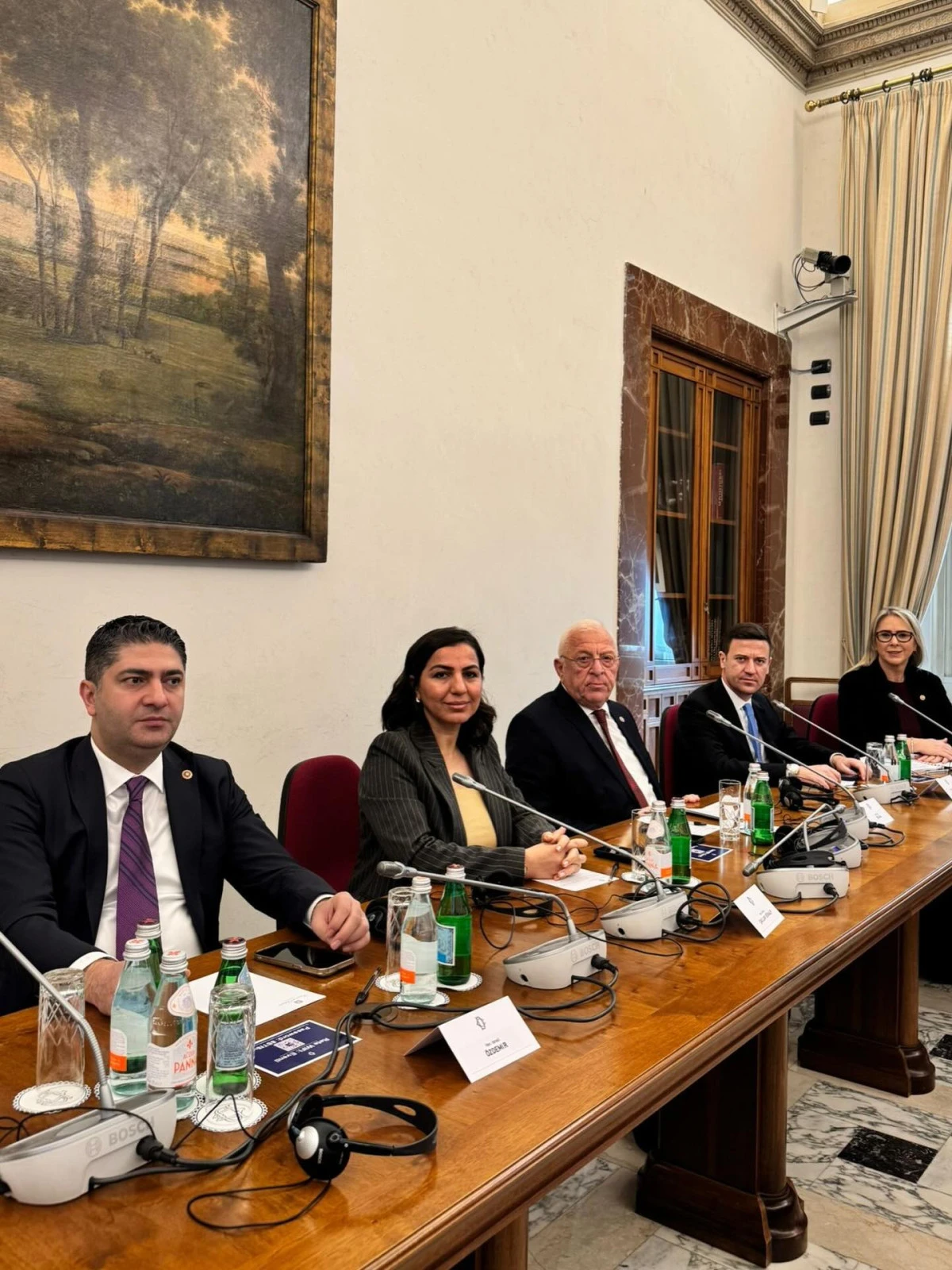 CHP’Lİ ÖZCAN İTALYA’DA ÖNEMLİ TEMASLARDA