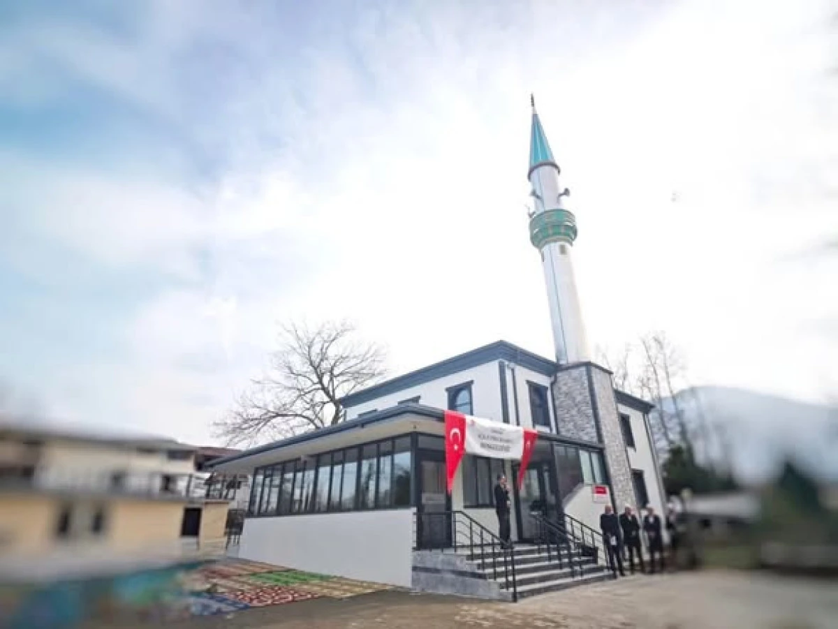 Cuma Mahallesi Camii tekrar ibadete açıldı