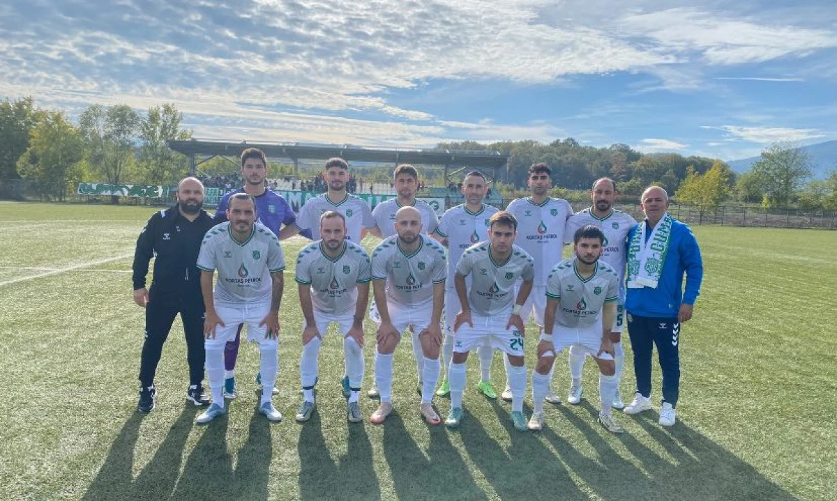 CUMAYERİ BELEDİYESPOR KOMŞUYA GİDİYOR