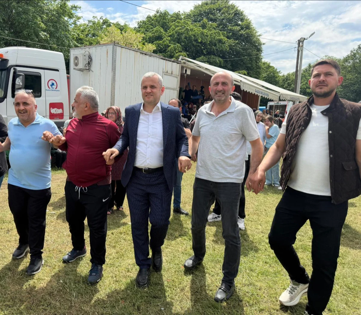 Derek&ouml;y Espitd&uuml;z&uuml; Yayla Şenlikleri Coşku ve Kardeşlik İ&ccedil;inde Ger&ccedil;ekleştirildi