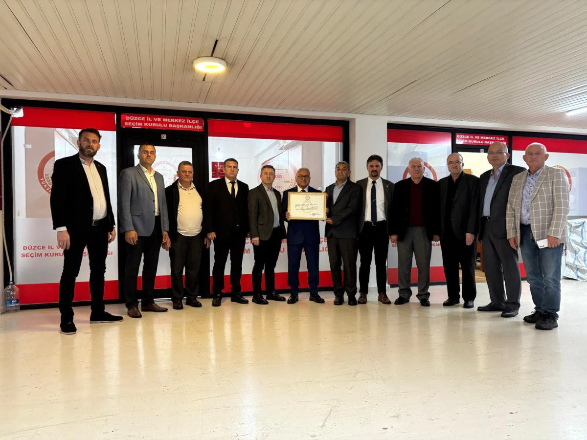 DESOB BAŞKANI B&Uuml;LENT KESER MAZBATASINI ALDI