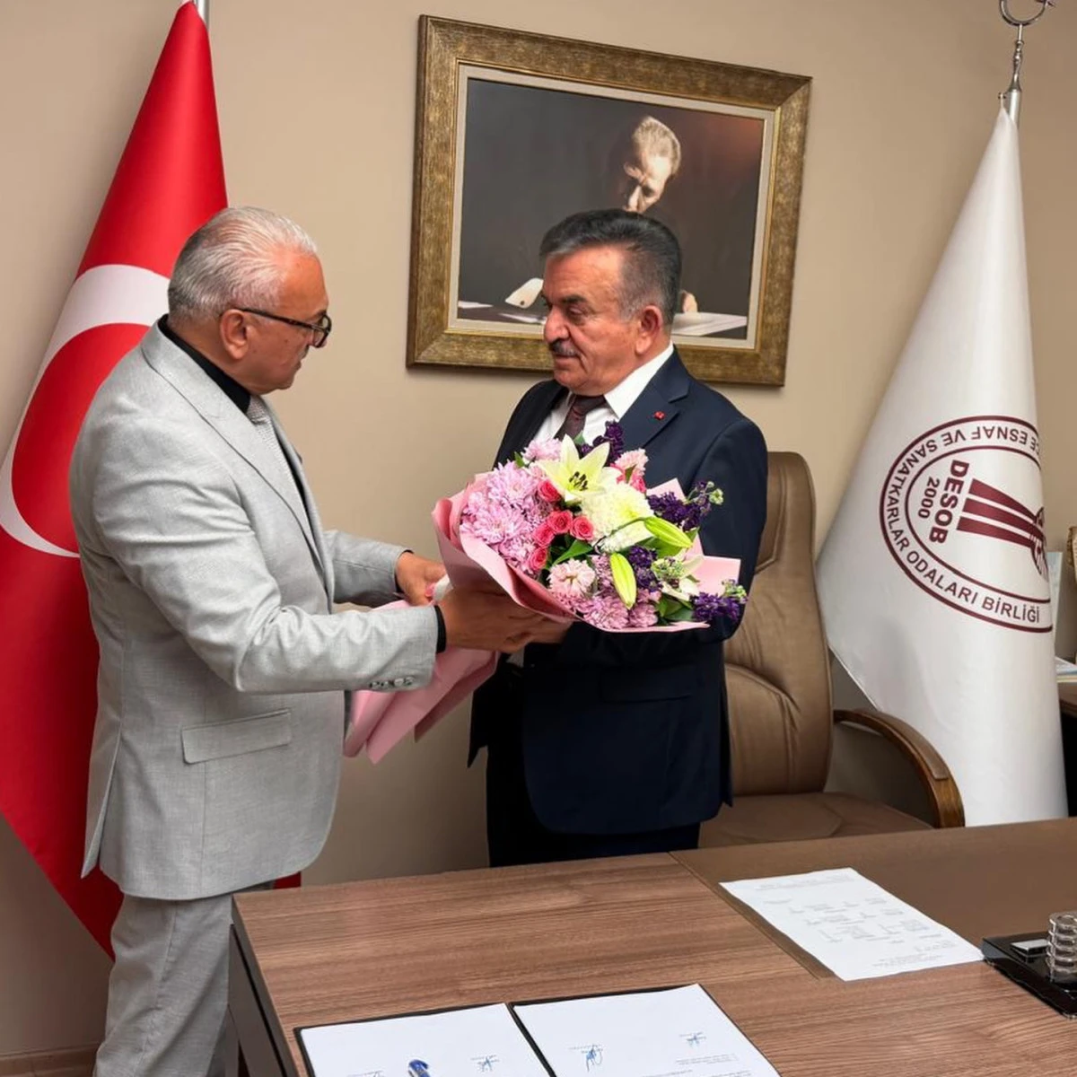 DESOB&rsquo; DA BAYRAK DEĞİŞİMİ