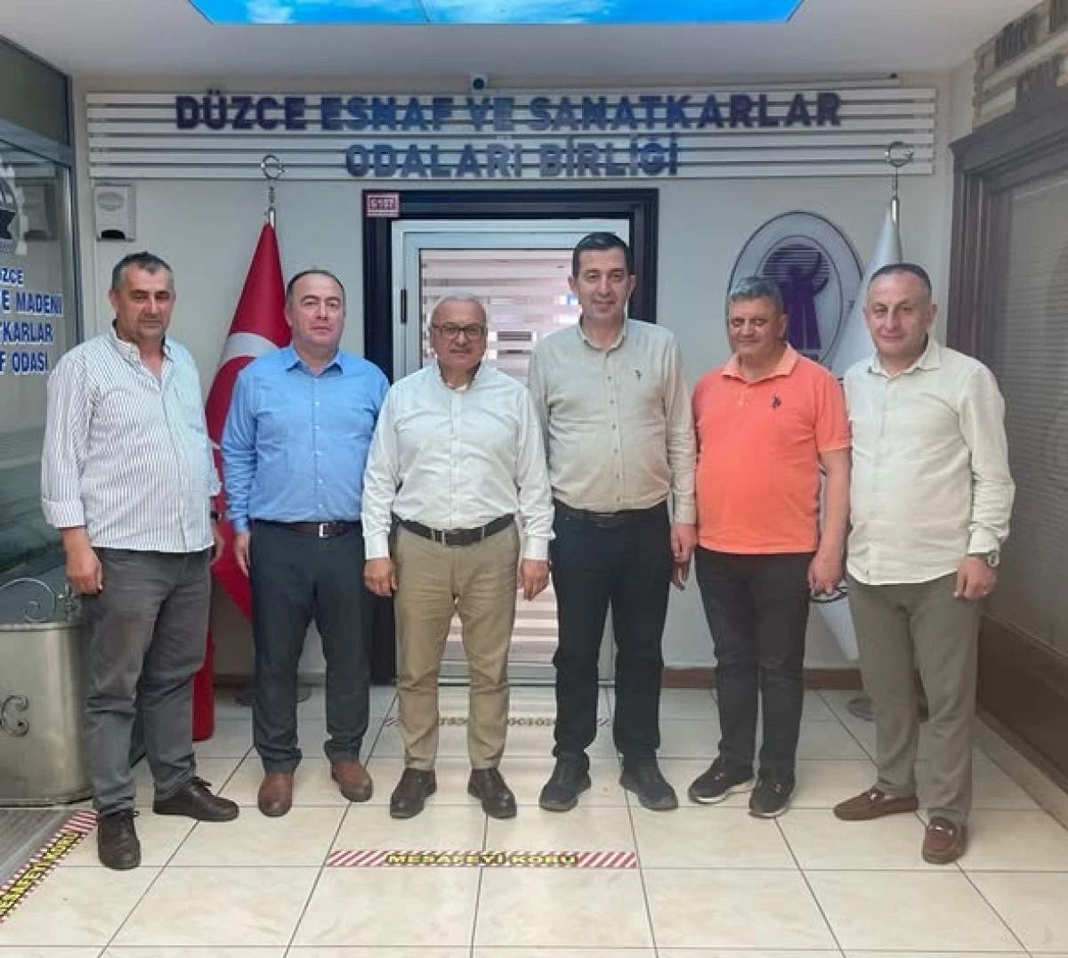 DESOB&rsquo;A ZİYARETLER S&Uuml;R&Uuml;YOR