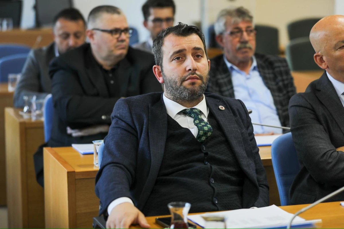 DİKAB BAŞKANLIĞI&rsquo;NA YENİDEN FARUK &Ouml;ZL&Uuml; SE&Ccedil;İLDİ
