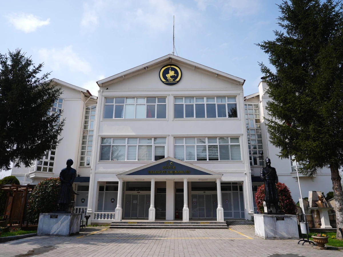 DOLANDIRICILARA DİKKAT
