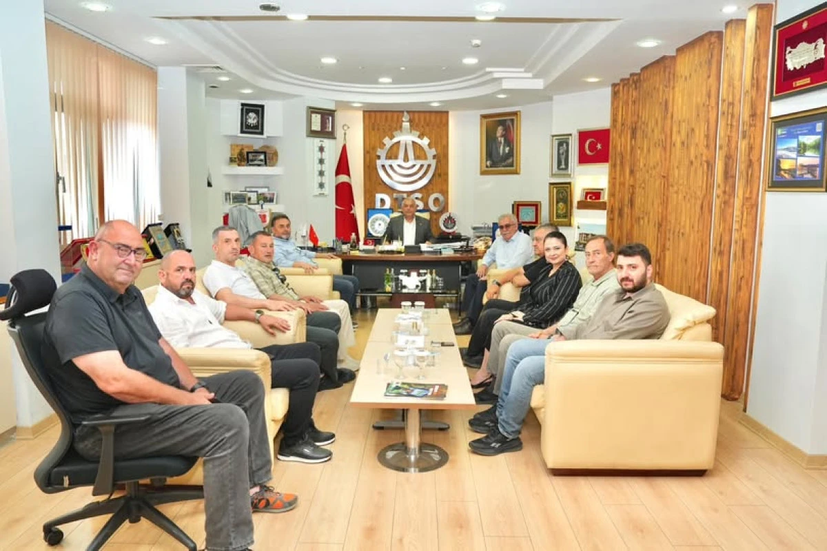 D&Uuml;ZCE &Ccedil;ALIŞAN GAZETECİLER CEMİYETİ&rsquo;NDEN DTSO BAŞKANI BIYIK&rsquo;A ZİYARET