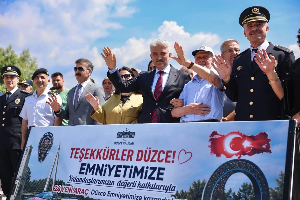 D&uuml;zce emniyeti ara&ccedil; filosunu g&uuml;&ccedil;lendirdi