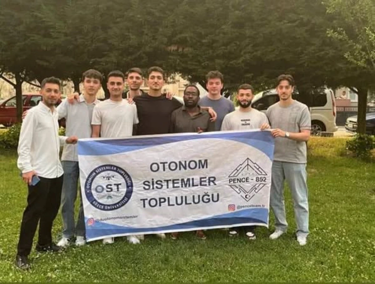 D&uuml;zce Gen&ccedil;lik Merkezi&rsquo;nden &uuml;&ccedil;l&uuml; final başarısı