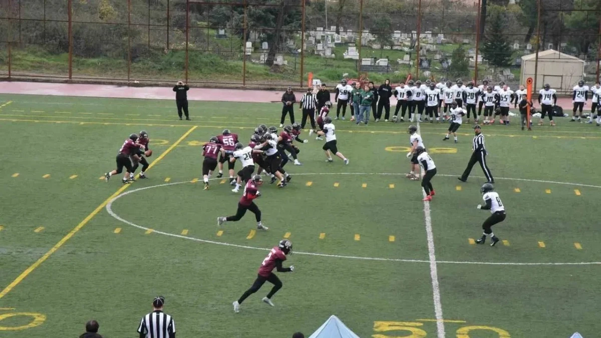 D&uuml;zce &Uuml;niversitesi Panthers'tan 15&ndash;14'l&uuml;k galibiyet