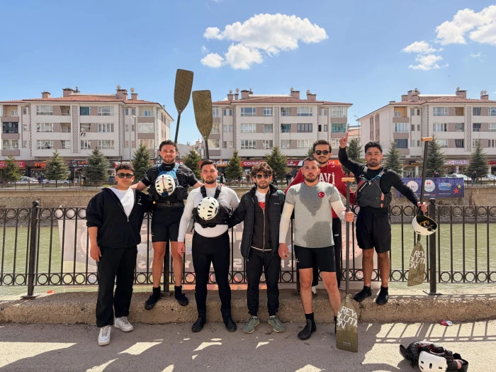 D&uuml;zce &Uuml;niversitesi Rafting Takımı T&uuml;rkiye Şampiyonu Oldu