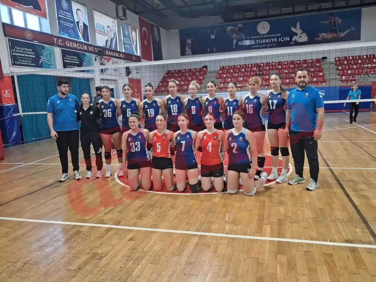 D&Uuml;ZCE VOLEYBOLDAN NET GALİBİYET