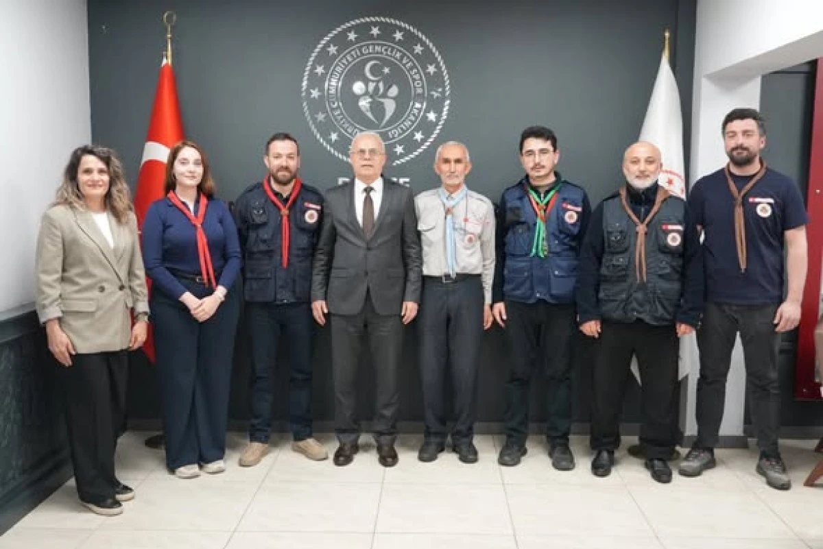 D&uuml;zce&rsquo;de İzcilik Faaliyetleri Kapsamında Anlamlı Ziyaret