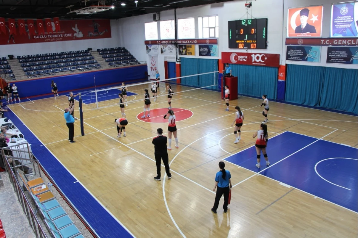 D&uuml;zce&rsquo;de Voleybol Heyecanı Başladı! 