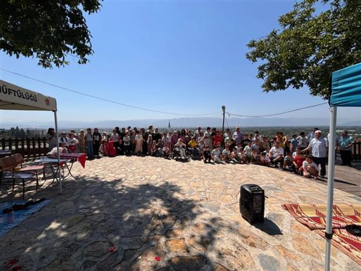 D&uuml;zce'de &ldquo;Yaz Kur&rsquo;an Kursları Coşkusu&rdquo; Konuralp&rsquo; de yaşandı
