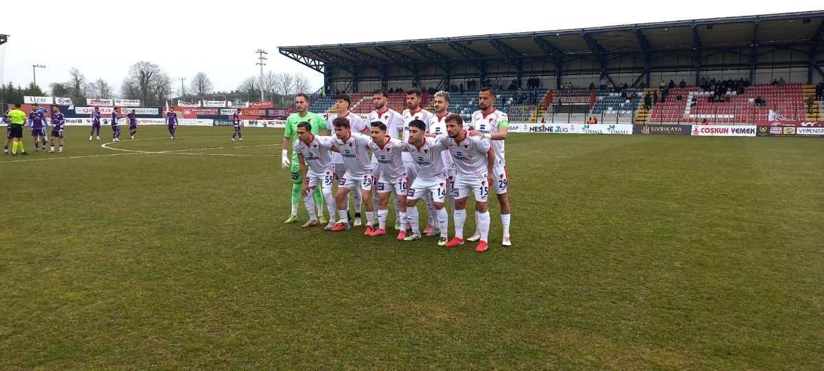 D&Uuml;ZCESPOR DA 4 OYUNCU KADRO DIŞI BIRAKILDI