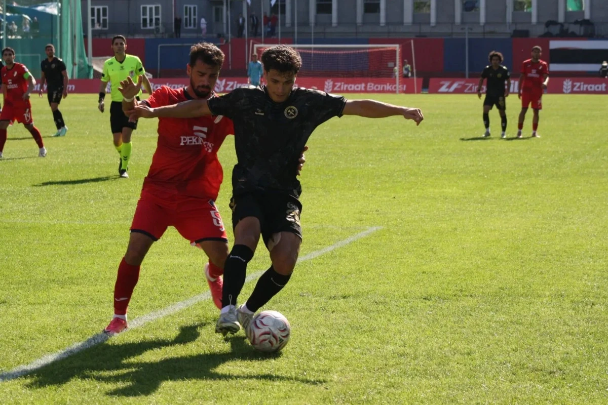 D&uuml;zcespor dan Kupa ya Devam